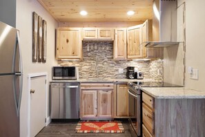 コンドミニアム (The Danbury) | 外観