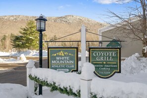 コンドミニアム (The Danbury) | 外観