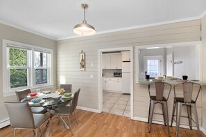 Condo (Ames for Fun) | In-room dining