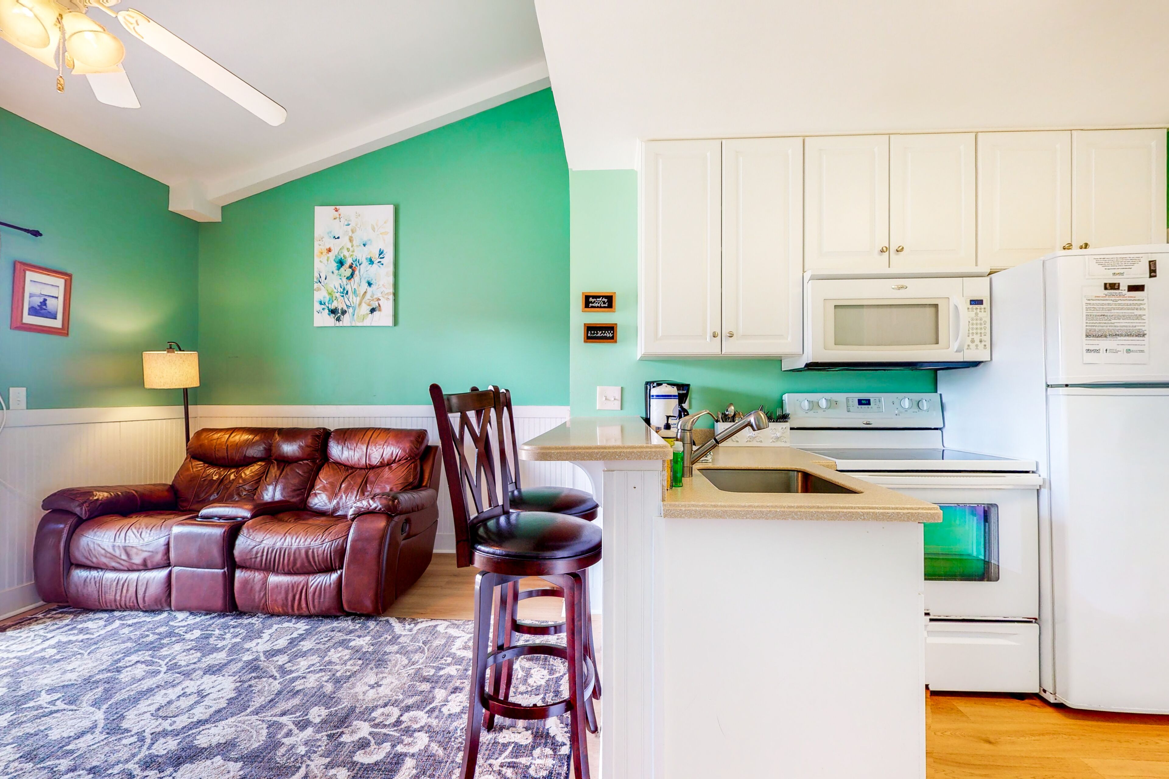 Third-Floor Condo w/ Free WiFi, Private Balcony, and W/D