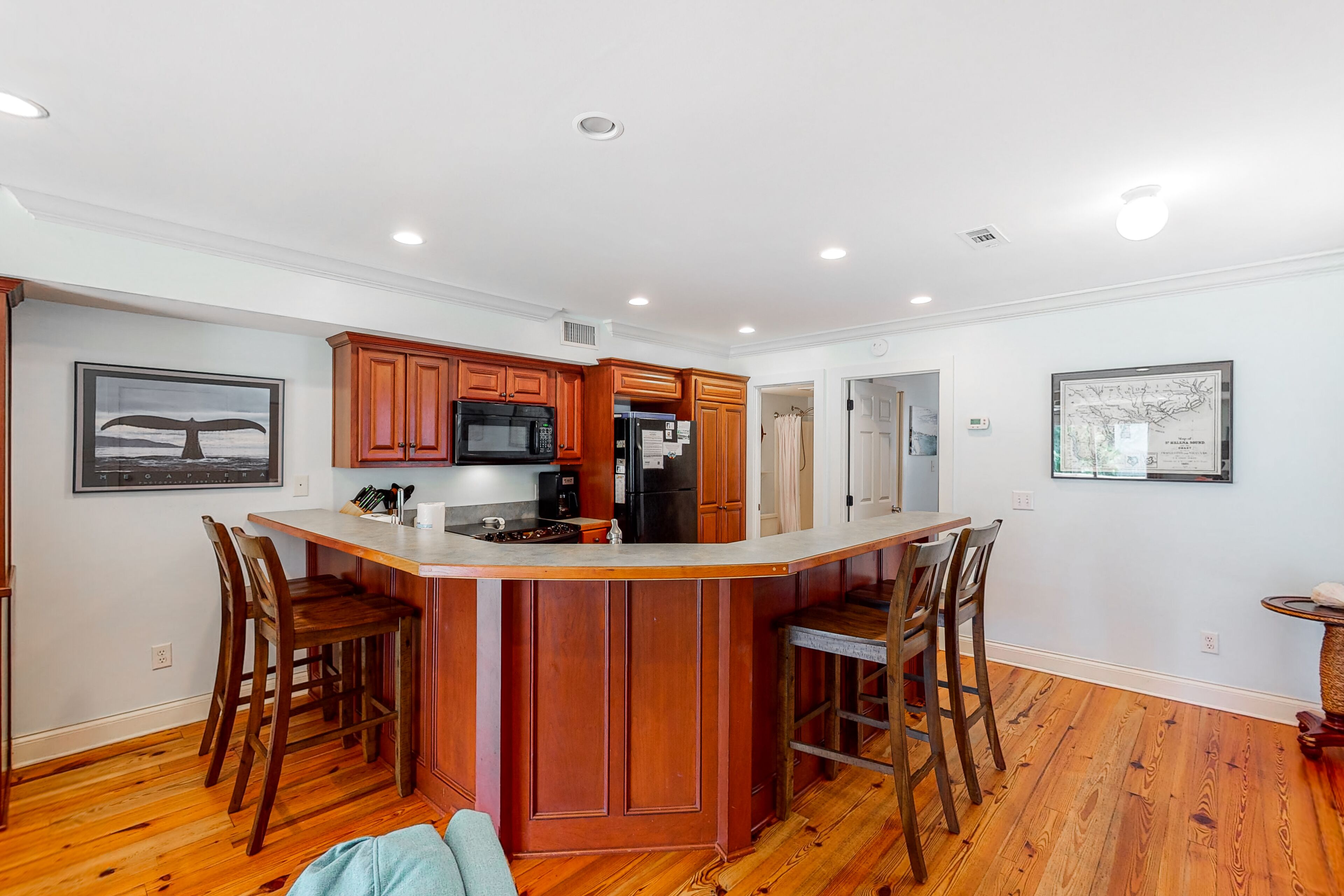 冰箱、微波炉、烤箱、炉灶