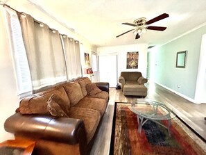 Smart TV, fireplace, offices