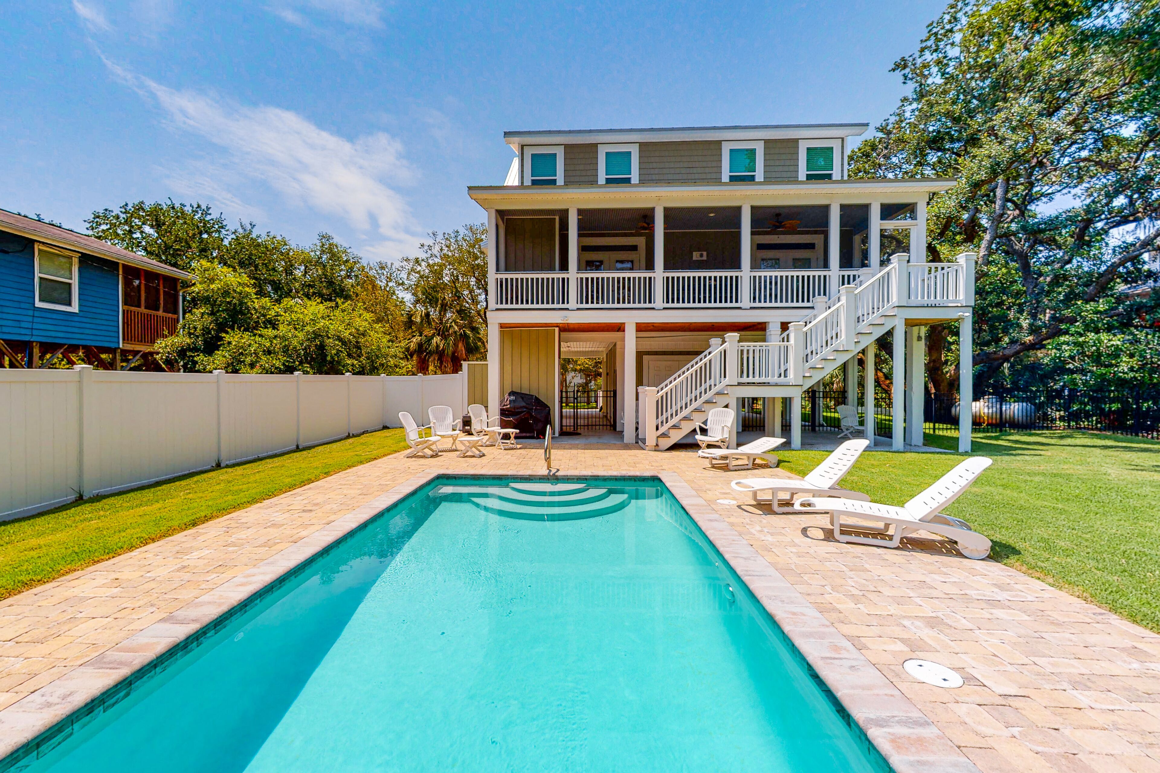 Sun-Filled House Close to Beach w/Private Pool, WiFi, Central AC, & Washer/Dryer