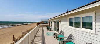 Dog-Friendly Home Right On Beach w/ Private Washer/Dryer & Free WiFi