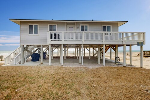 Dog-Friendly Home Right On Beach w/ Private Washer/Dryer & Free WiFi