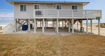 Dog-Friendly Home Right On Beach w/ Private Washer/Dryer & Free WiFi
