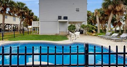 Dog-Friendly House Across the Street From Beach w/Private Pool, WiFi, AC, Patio