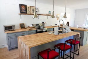 Dining tables, kitchen islands