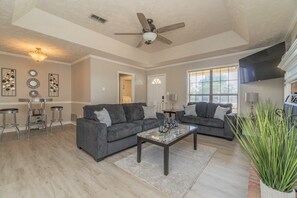 TV, fireplace, offices