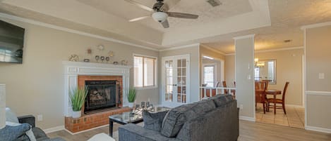 TV, fireplace, offices