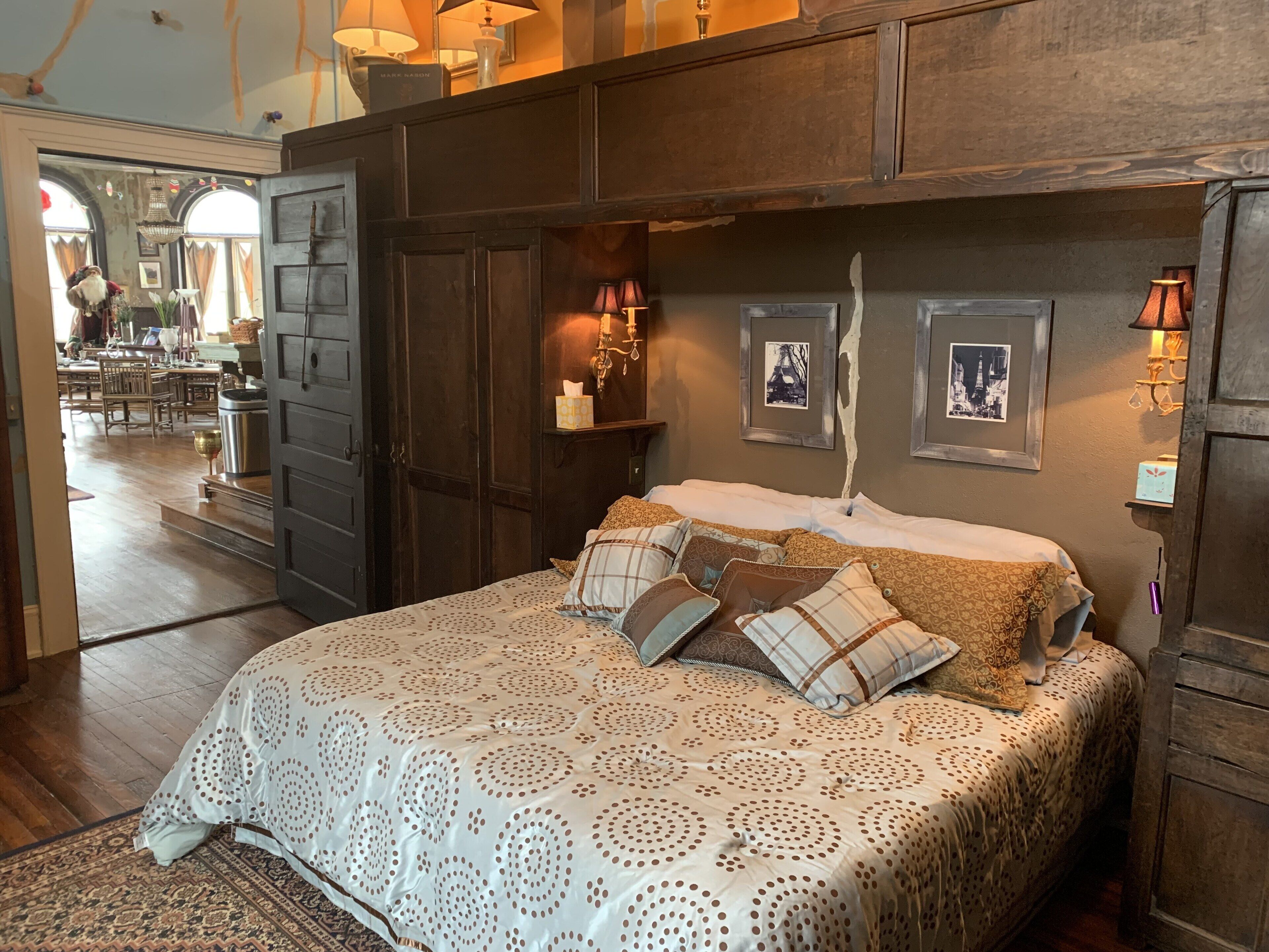 1 slaapkamer, bedden met traagschuimmatras, een bureau