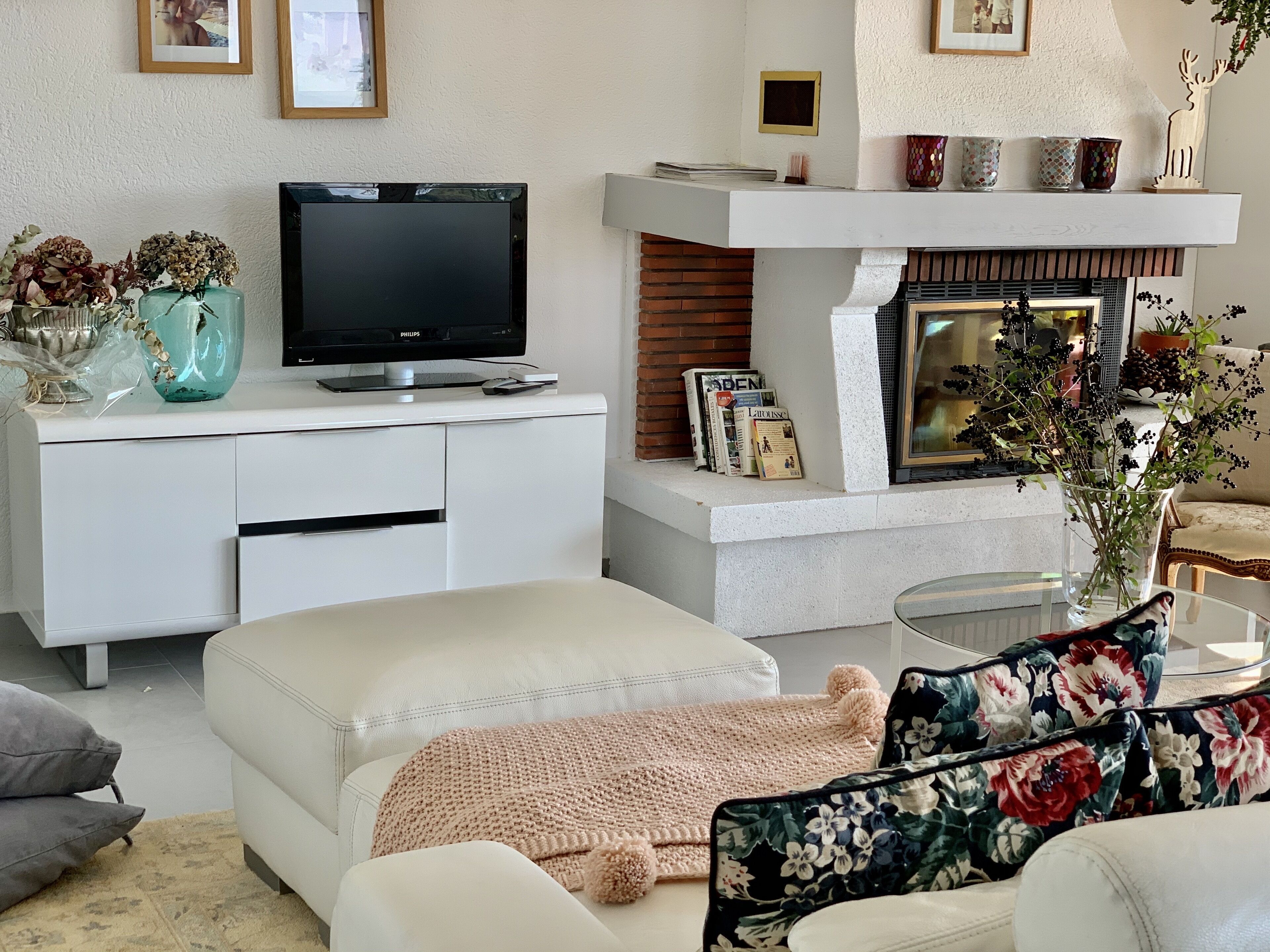 Villa, Multiple Beds | Living room