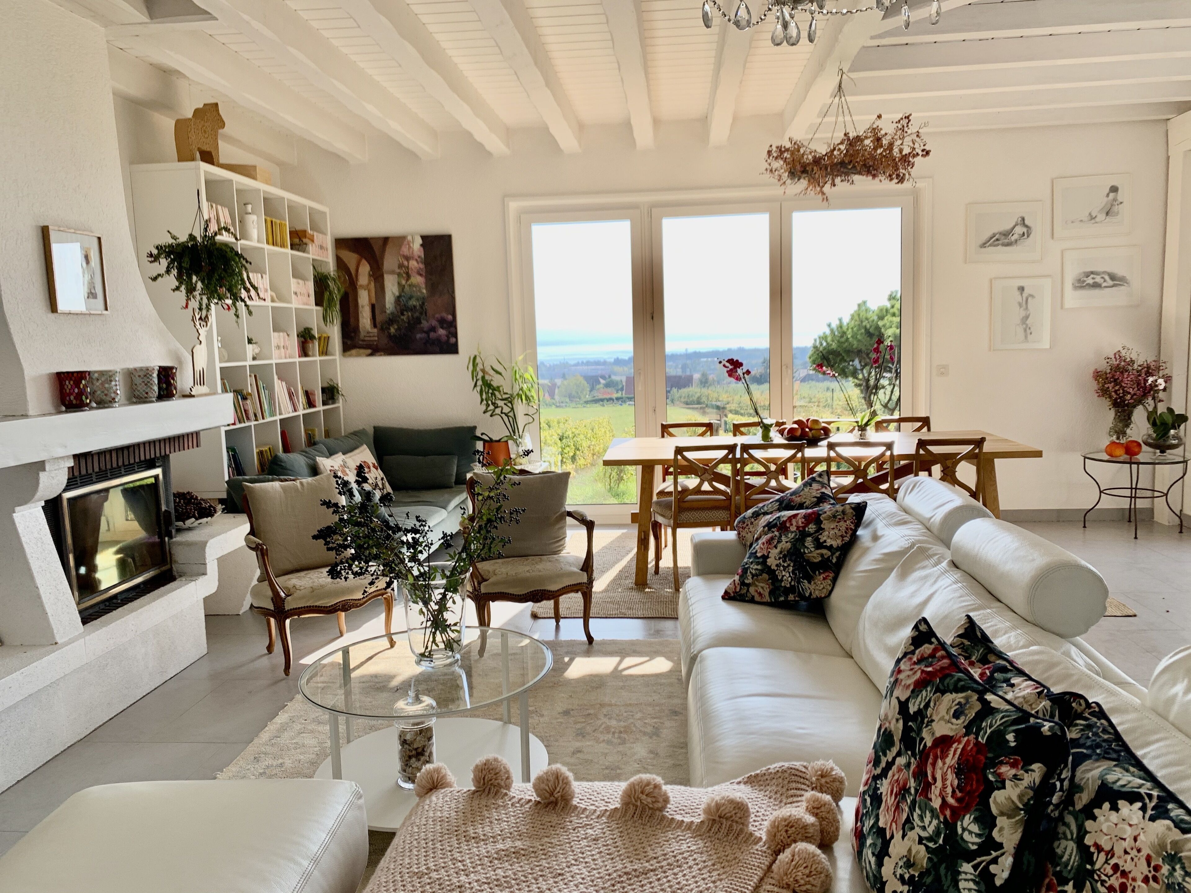 Villa, Multiple Beds | Living room