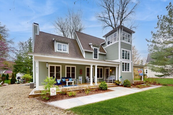 المنشأة من الخارج