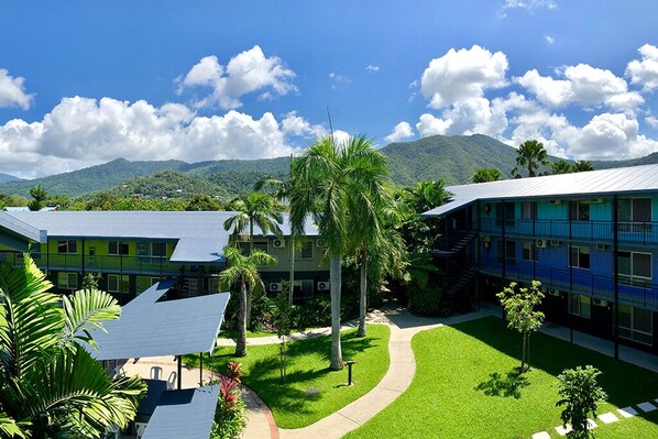 Exterior - Affordable tropical accommodation with all meals (Smithfield)