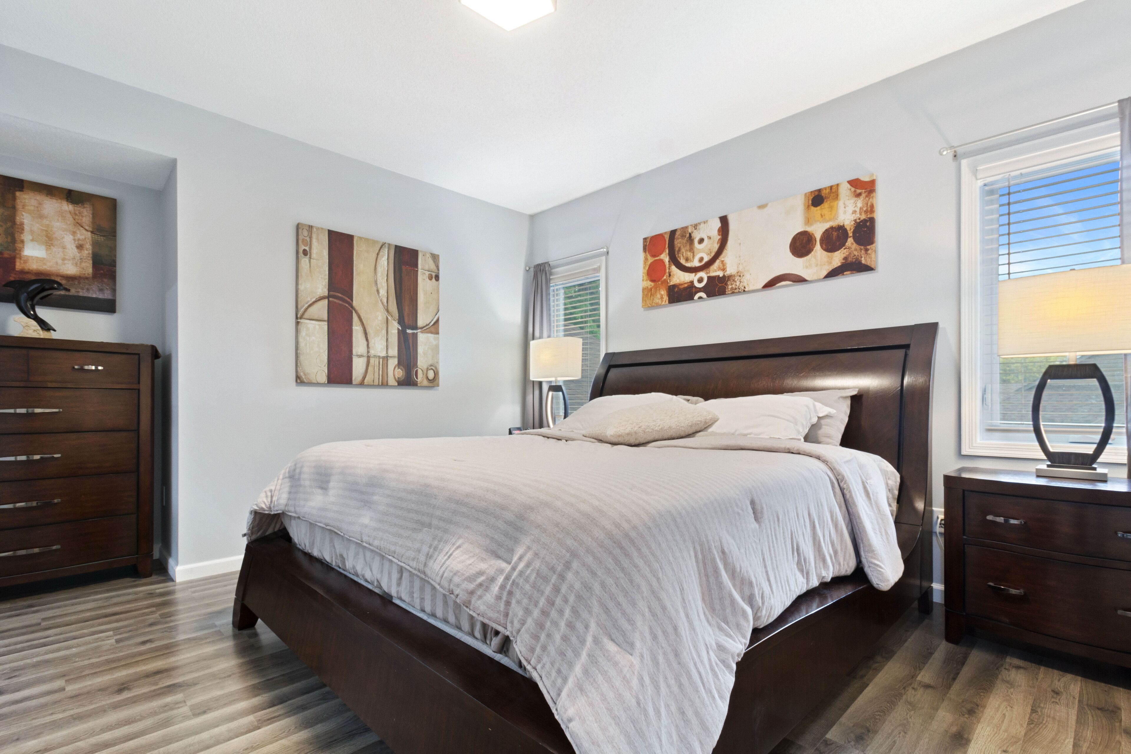 JENKINS RETREAT w/private hot tub & theater