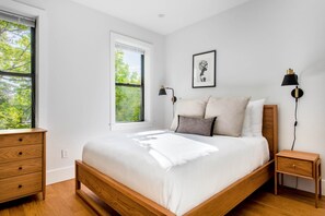 2 sovrum, strykjärn/strykbräda, wi-fi och sängkläder