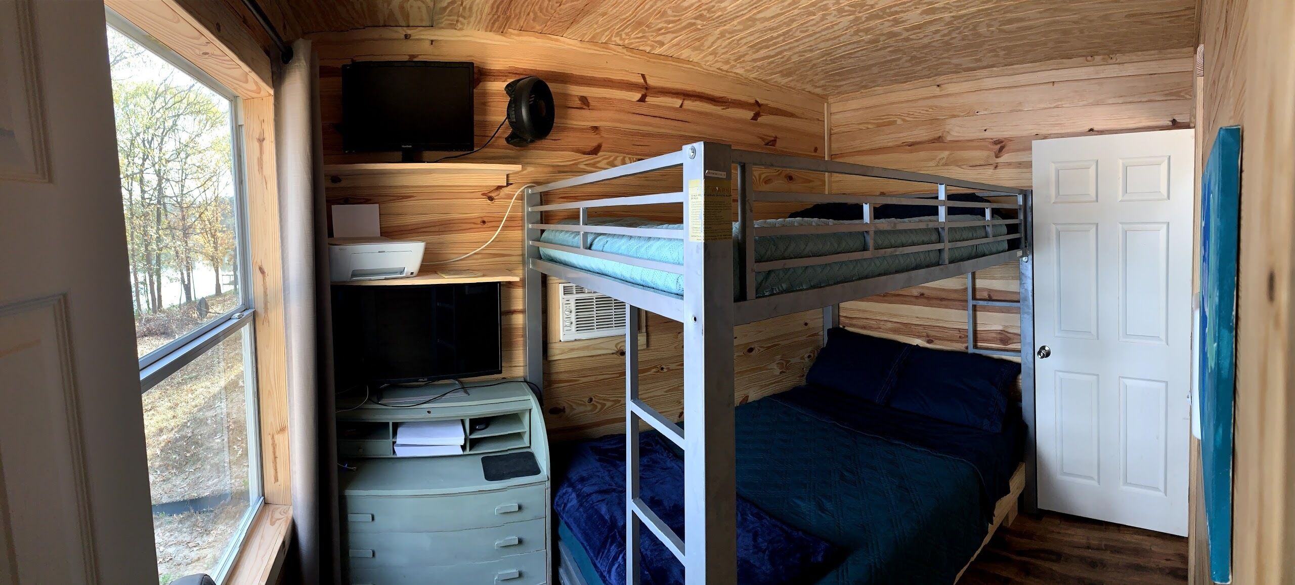 Secluded Cabin Getaway on the lake Site 2