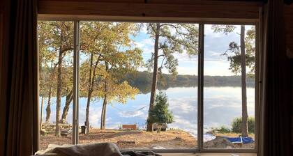 Secluded Cabin 2 directly on Houston County Lake