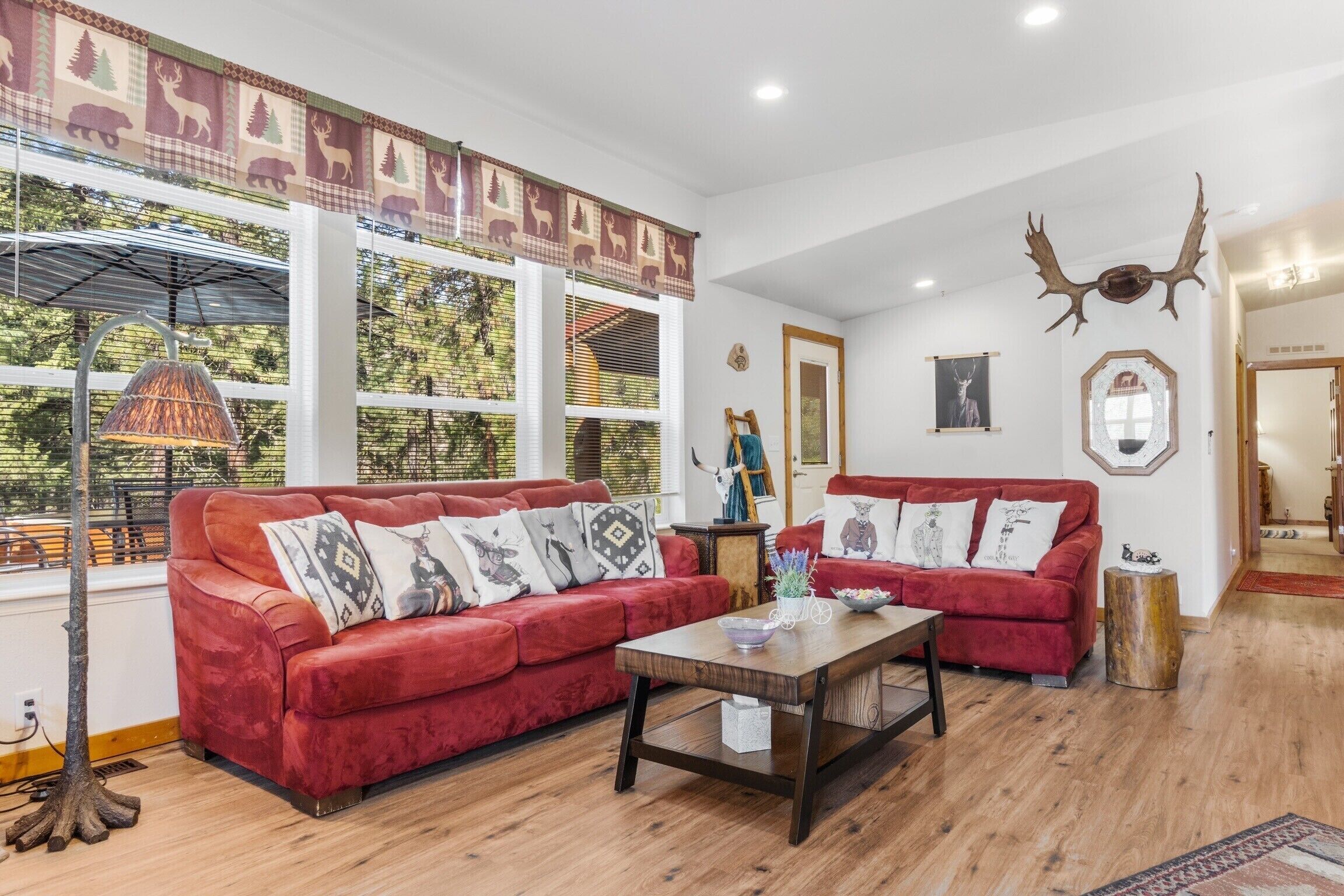 Mountain Gem Cabin ★ Hot Tub ★ Leavenworth