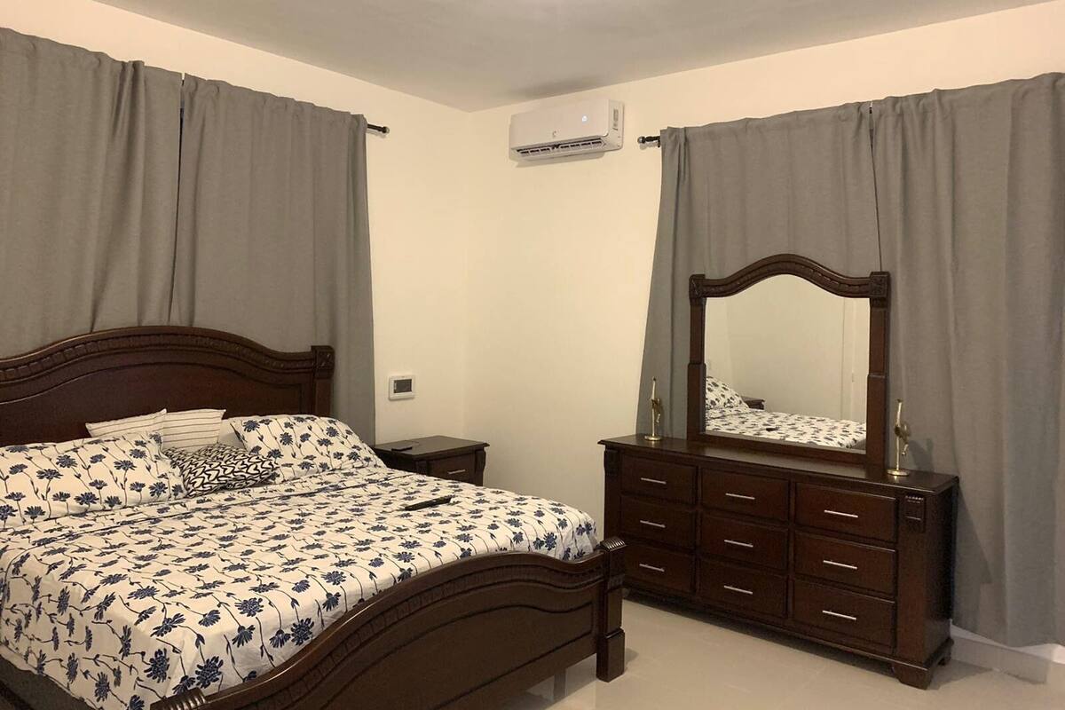 3 bedrooms, blackout curtains, free WiFi