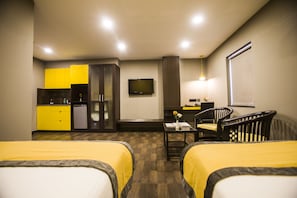 Habitación doble Deluxe | Muebles diferentes, wifi gratis y ropa de cama