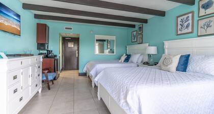 Little Harbor Gem | Water Views, Pet-Friendly & Close to Dining