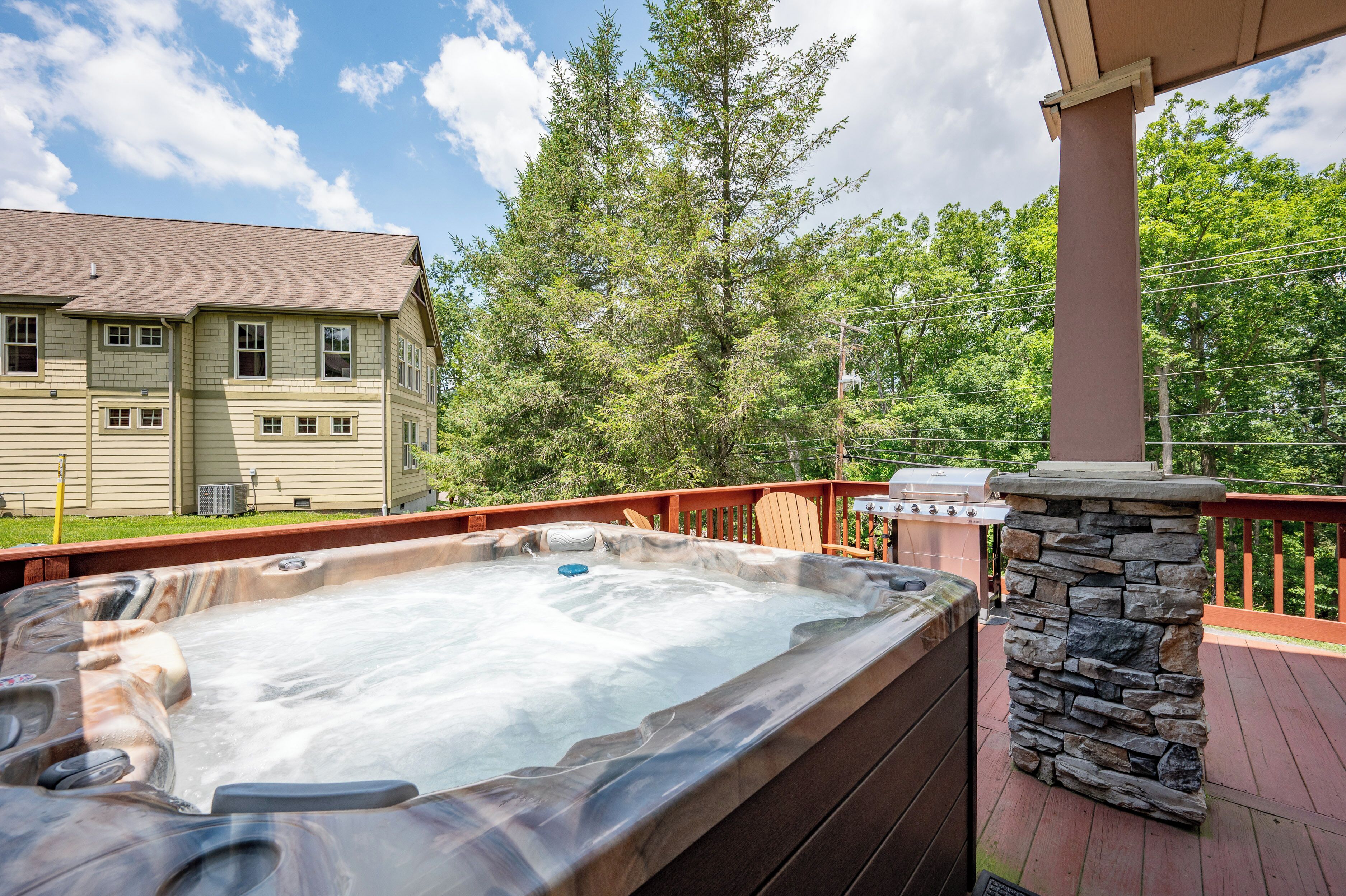 Outdoor spa tub