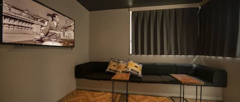 Coin salon dans le hall