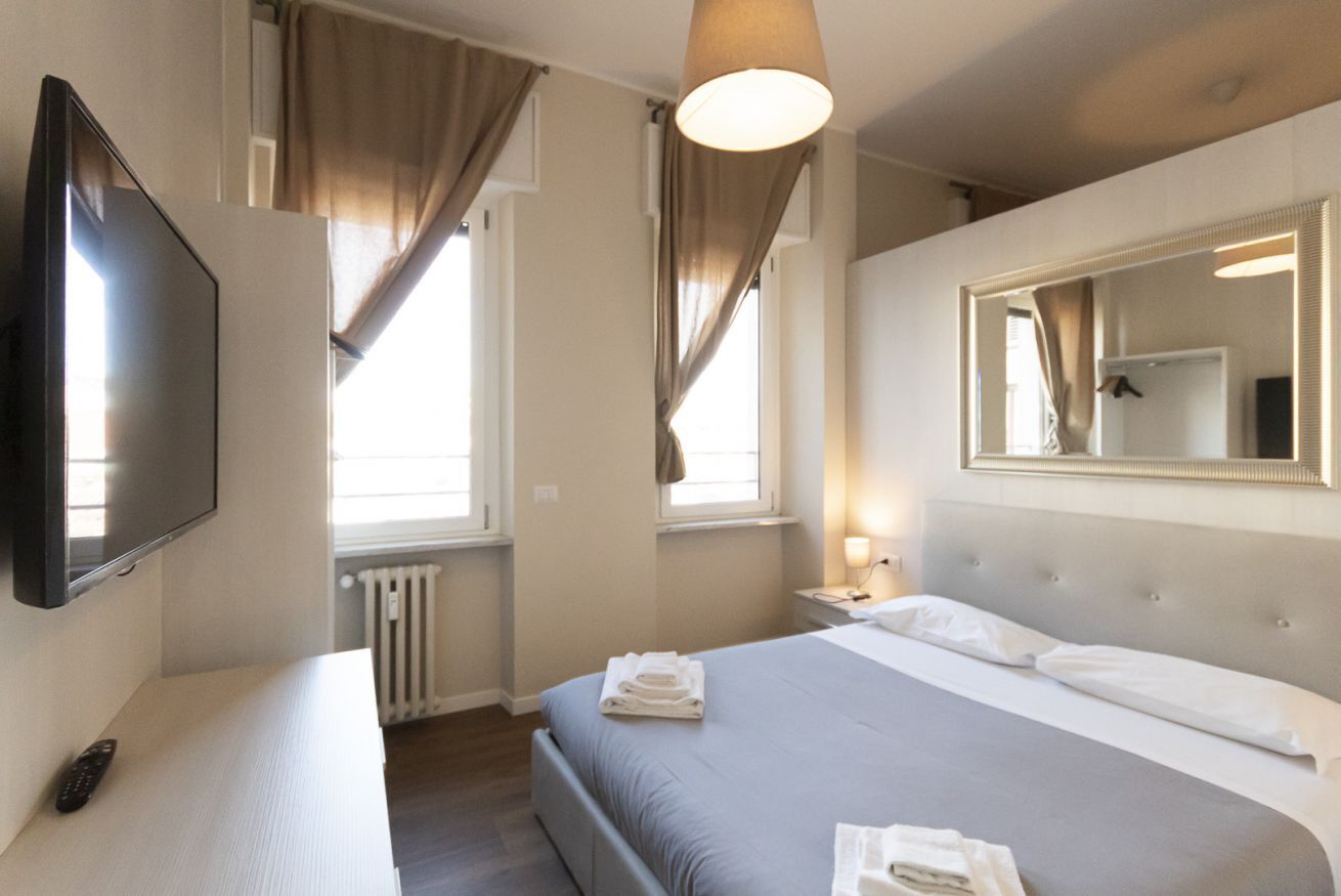 2 bedrooms, iron/ironing board, WiFi