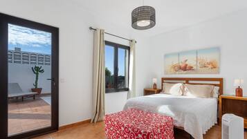 3 Schlafzimmer, BĂŒgeleisen/BĂŒgelbrett, kostenloses WLAN, BettwĂ€sche