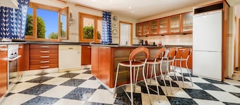 Finca "Casa Campillos" near Golf Course with Pool, Wi-Fi, A/C, Terrace & Garden; Pet Friendly