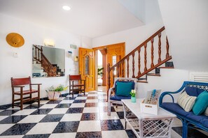 Interior - Finca "Casa Campillos" near Golf Course with Pool, Wi-Fi, A/C, Terrace & Garden; Pet Friendly (Llucmajor)