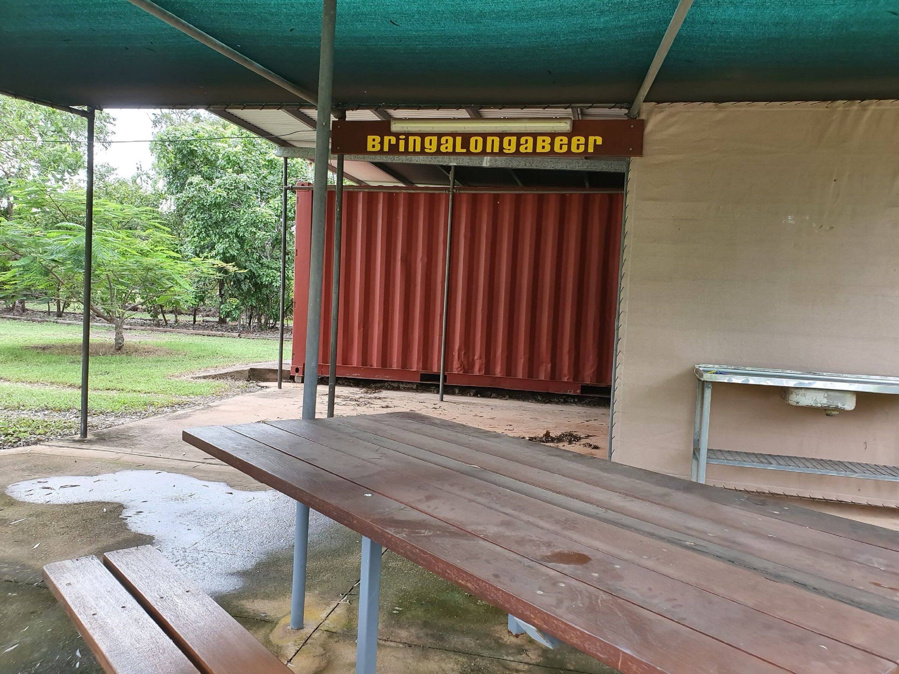 Curlew Lodge -1 road back from beach. Limited WiFi is now available — image 10