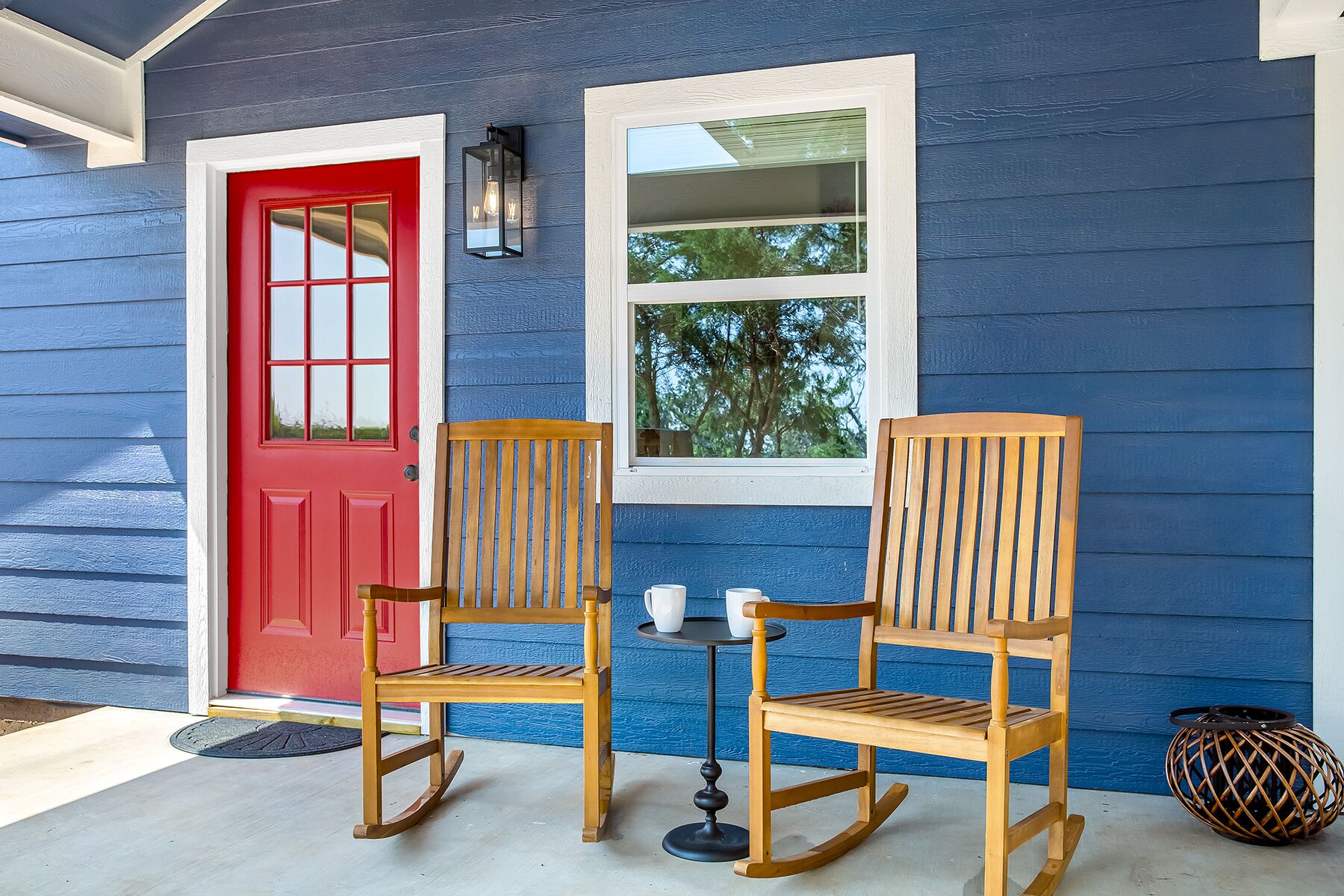 The Cabin at Cherry Oak | Close to Town | Full Kitchen | Hot Tub