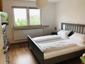 2 Schlafzimmer, Zimmersafe, WLAN, Bettwäsche
