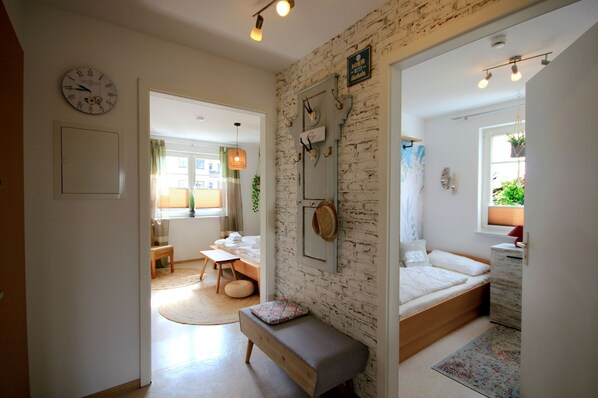 3 bedrooms, travel cot, WiFi