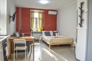 Luksus-værelse til 4 personer | Skrivebord, strygejern/strygebræt, gratis Wi-Fi, sengetøj