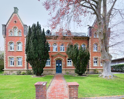 Ferienwohnung Jakob, mit Garten, Terrasse und Strandkorb