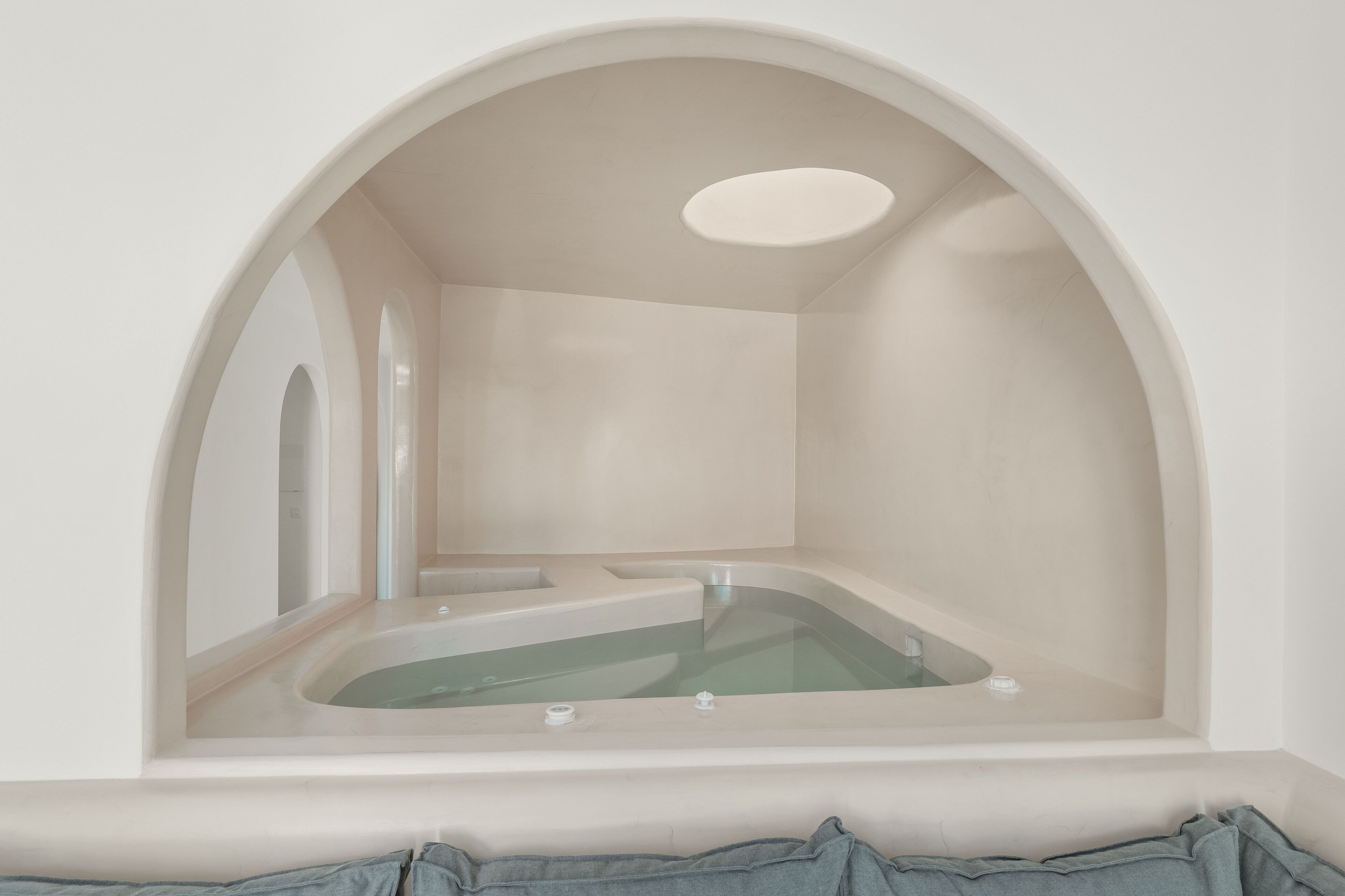 Photo - Oyster Luxury Suites