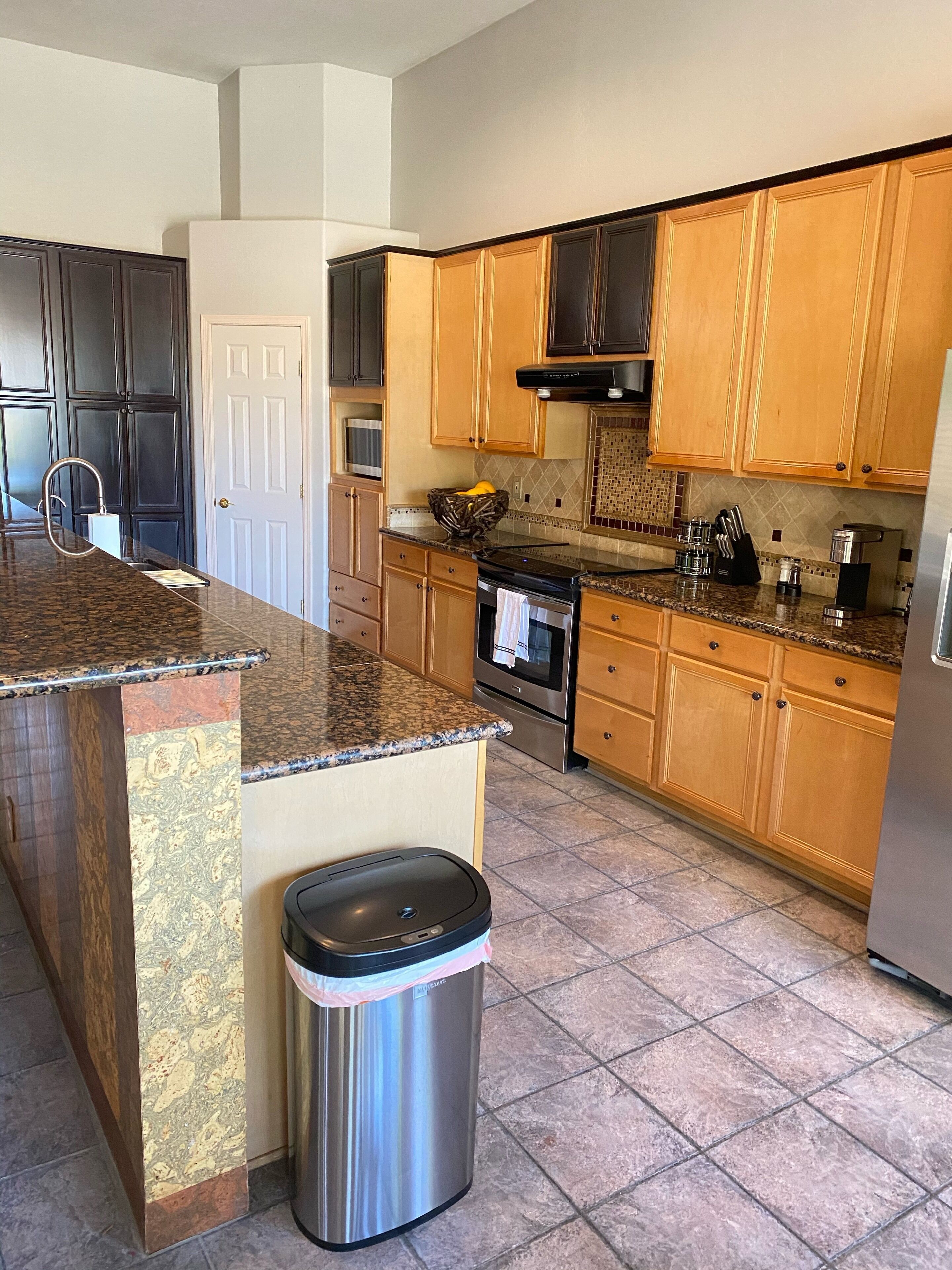 Spanish-themed Scottsdale gem w /Lagoon pool and Arcade games!