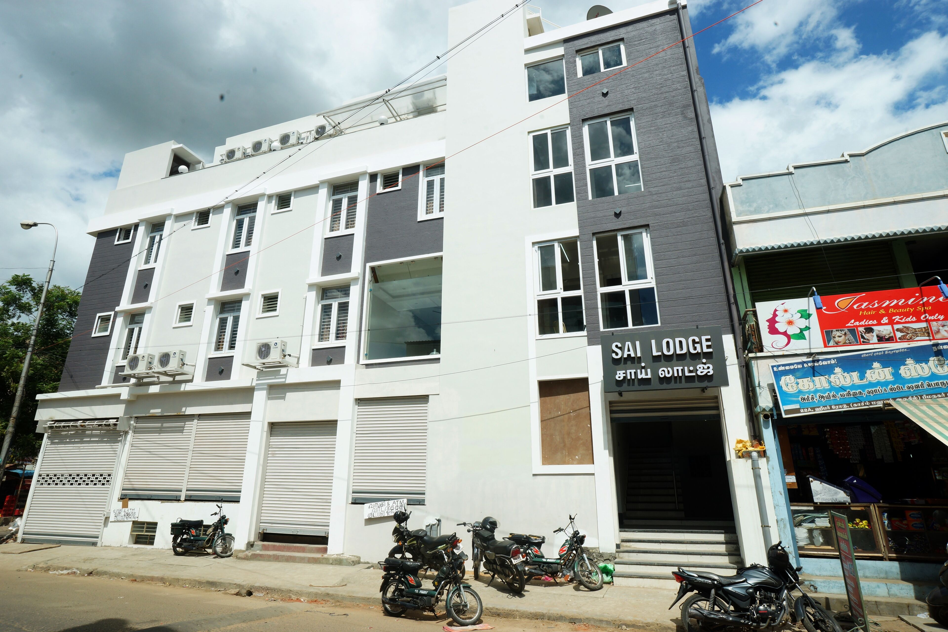 واجهة المنشأة