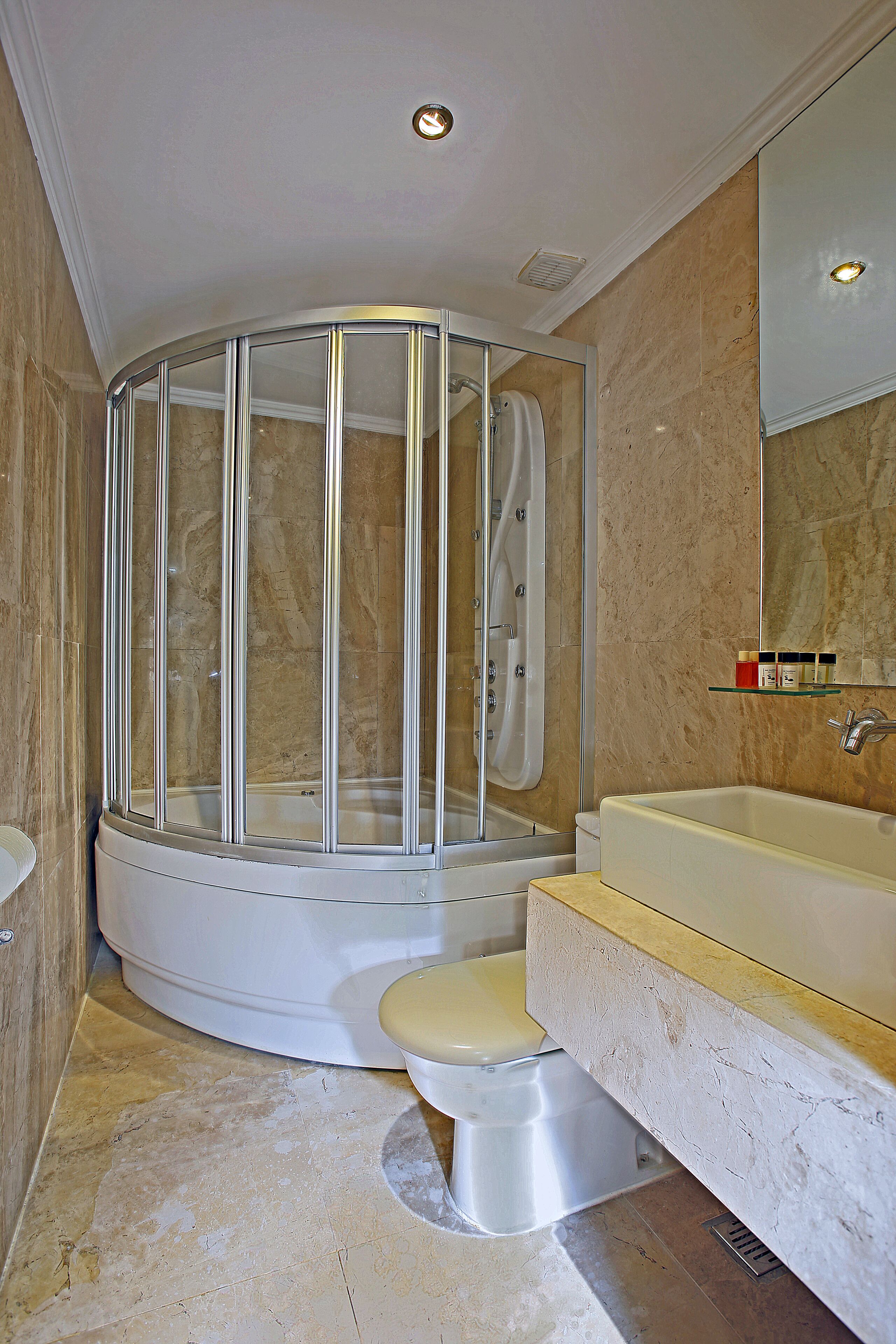 superior double room | bathroom | shower, free toiletries, hair dryer, bathrobes