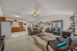 TV - Namba Cabin - River Access | Pet Friendly | Grill | Wifi |Screen Porch (Great Cacapon)