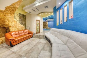 Sauna, Turkish bath