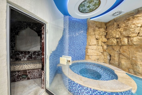 Sauna, Turkish bath/hammam. Grace Forum Hotel