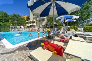 Außenpool (je nach Saison geöffnet)