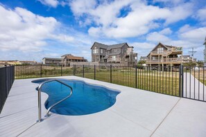 A heated pool - 6129 Lady Jane * Semi-Oceanfront * Hot Tub (Nags Head)