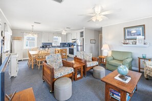 TV - 5200 Seaside * 5 Min Walk to Beach (Kill Devil Hills)