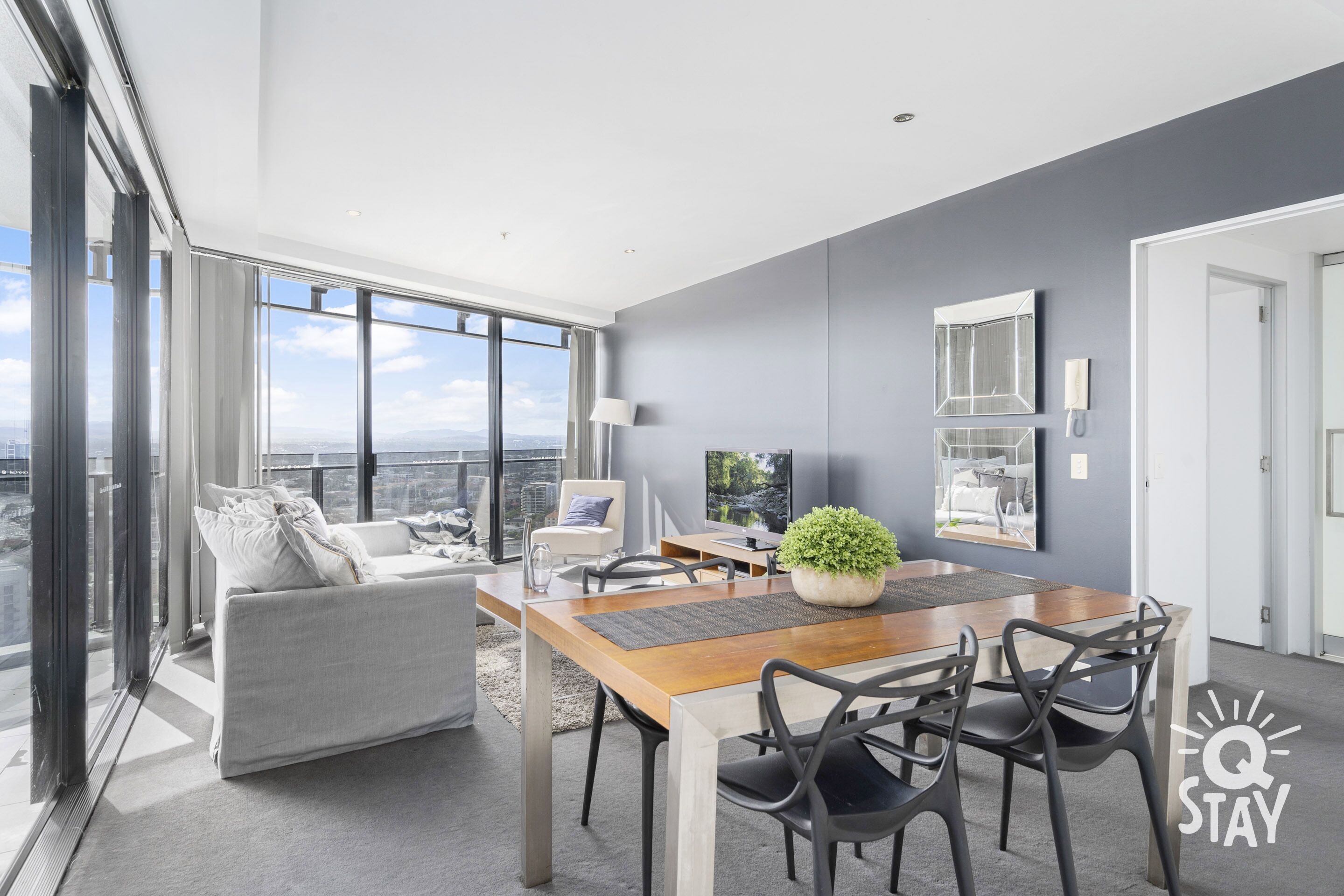 Circle on Cavill – 1 Bedroom + Study — image 11